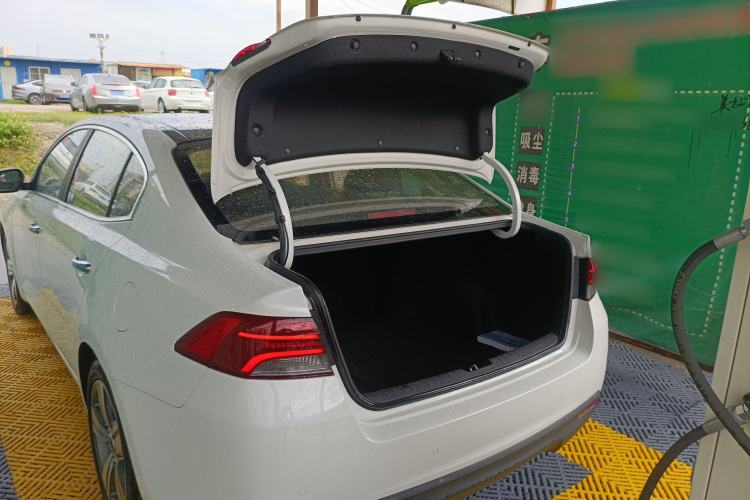 Used Kia K3 (Kai Shen) 2017 1.8L Automatic GLS Trunk