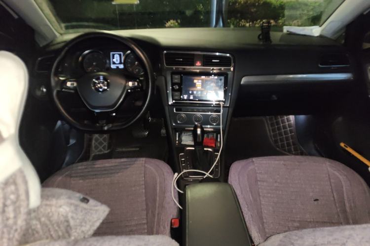 Used Volkswagen Golf 2019 280TSI DSG Comfort Version China V Standard Center Console