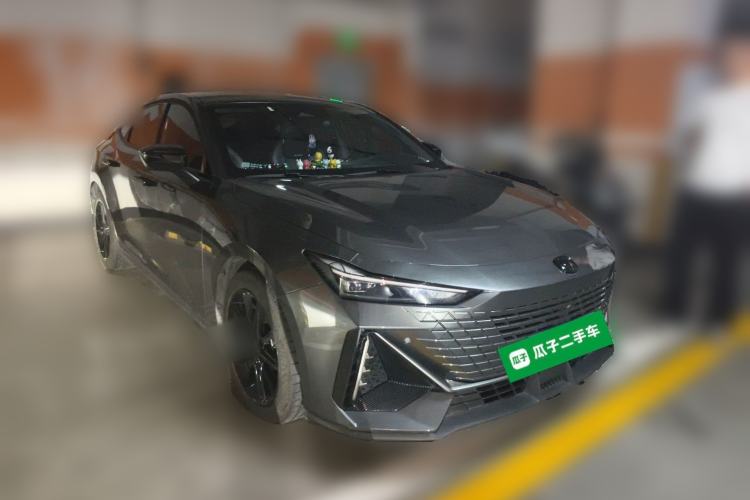 Used CHANGAN UNI-V 2023 1.5T Prestige Model Front Right 45 Deg