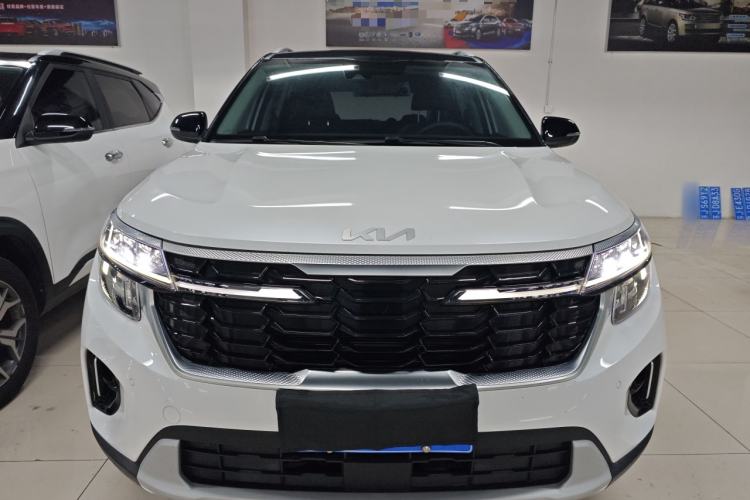 Used Kia Seltos 2023 1.5L CVT Luxury Edition Front