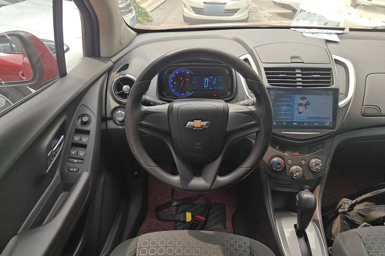 Used Chevrolet Trax 2016 1.4T Automatic Two-Wheel Drive Comfort Version with Sunroof