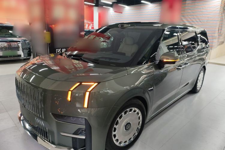 Used Zeekr 009 2024 7-Seater Walk-Through Version Four-Wheel Drive 108 kWh