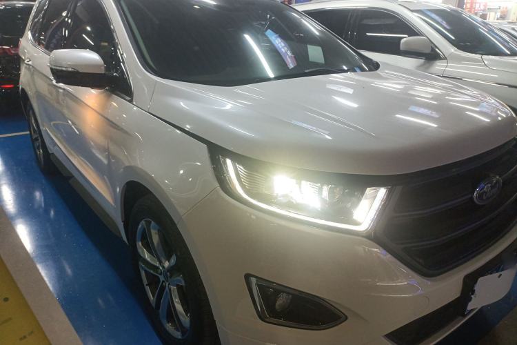 Used Ford Edge 2018 EcoBoost 245 Two-Wheel-Drive Sporty 7-Seater
