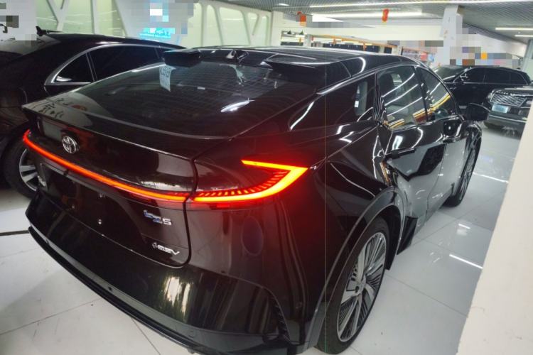 Used Toyota bZ5 2025 Model 550 PRO Smart Driving Edition Rear Right 45 Deg