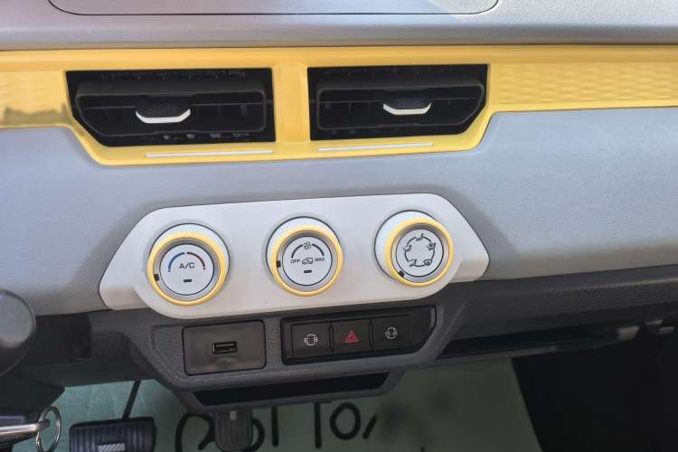 Used Chery New Energy QQ Ice Cream 2022 170km Sundae Phosphate Lithium-Ion