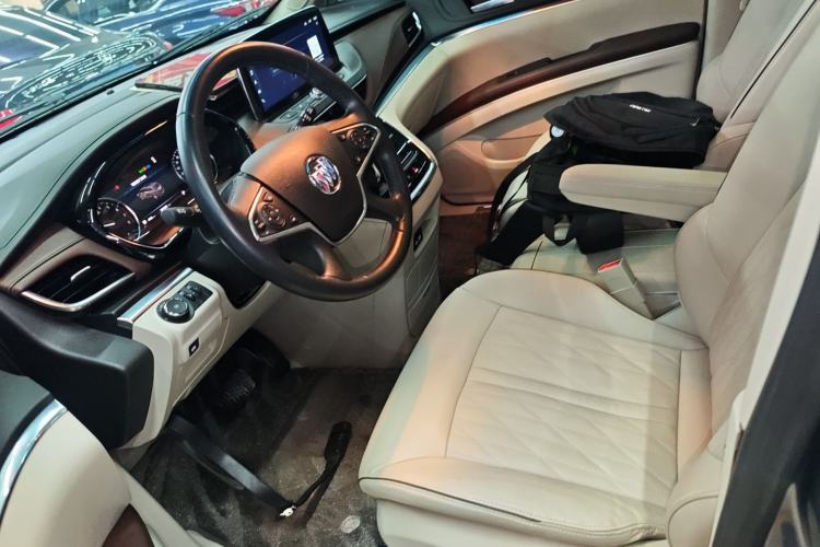 Used Buick GL8 2022 Land Executive Class 652T Prestige Model
