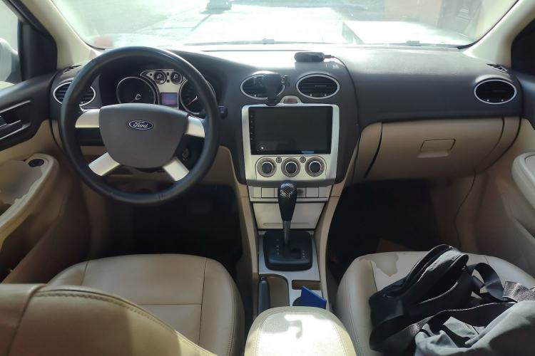 Used Ford Focus 2011 Sedan 1.8L Automatic Fashion Edition
