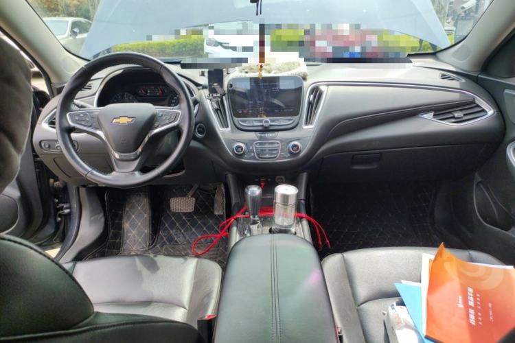 Used Chevrolet Malibu XL 2019 535T CVT Active Version Center Console