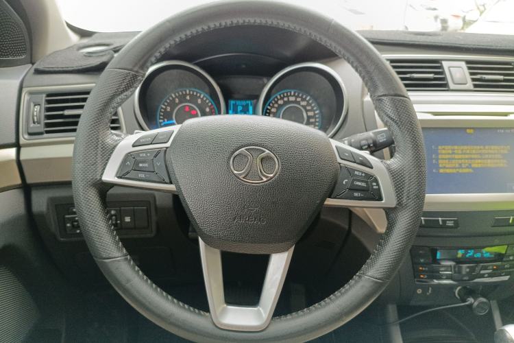 Used BAIC Senova X65 2015 2.0T Automatic Elite Model
