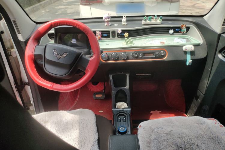 Used Wuling Hongguang MINIEV 2022 Enjoy Edition Lithium Iron Phosphate Center Console