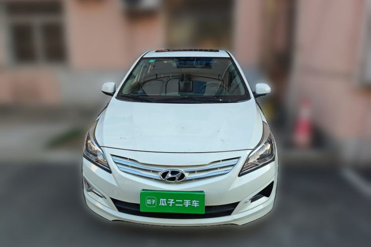 Used Hyundai Verna Ray 2016 1.4L Automatic Leading-Edge GLX
