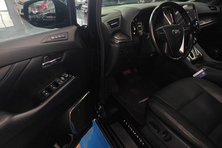 Used Toyota Alphard 2020 Dual-Engine 2.5L Prestige Edition Driver Seat