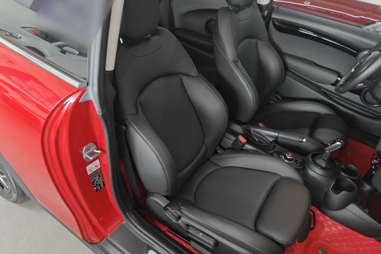 Used MINI 2021 1.5T COOPER Classic Edition