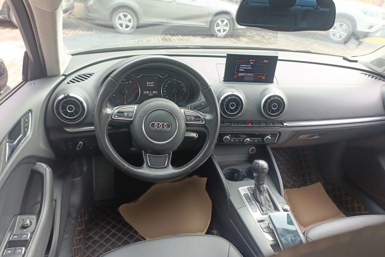 Used Audi A3 2014 Limousine 40 TFSI S line Comfort Model
