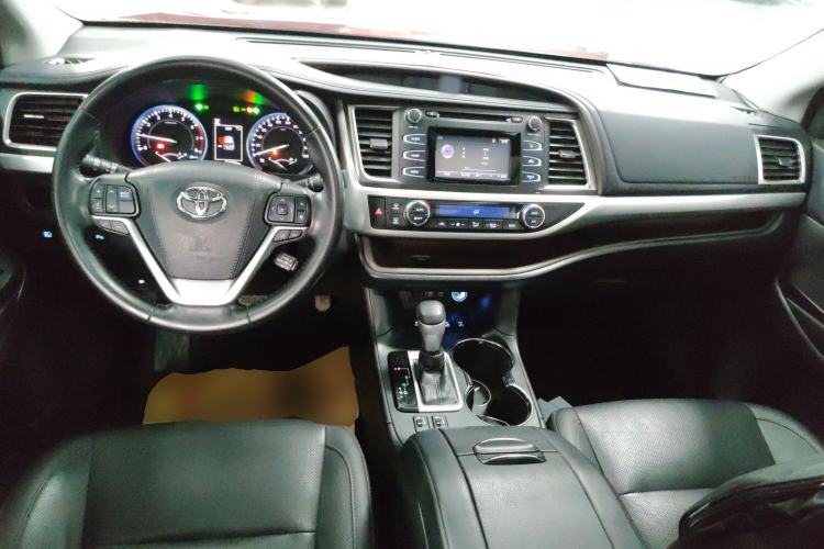 Used Toyota Highlander 2018 2.0T Four-Wheel Drive Luxury Edition 7 Seats China V Emission Standard