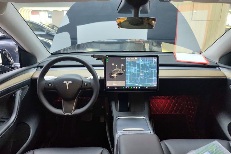 Used Tesla Model Y 2021 Long-Range All-Wheel-Drive Version 3D7
