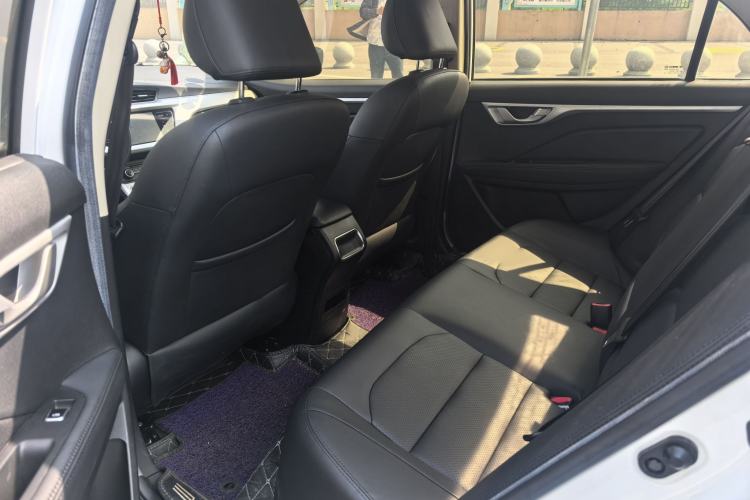 Used Geely Auto Vision 2019 Upgraded Model 1.5L Manual Luxury Version China VI Standard
