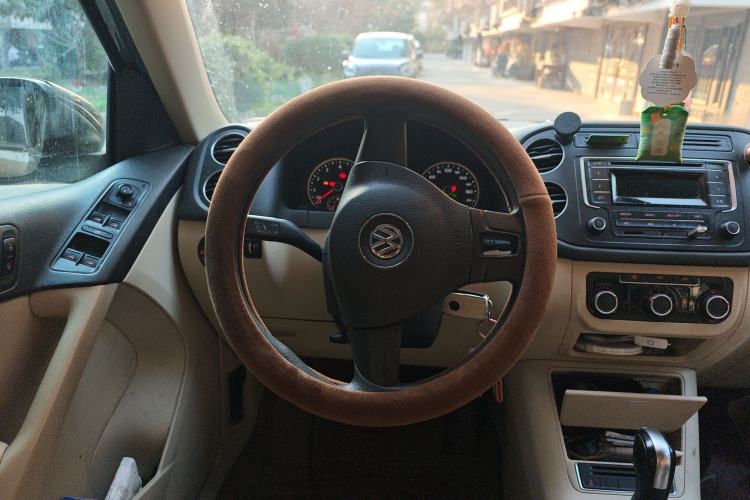 Used Volkswagen Tiguan L 2015 1.8TSI Automatic Two-Wheel Drive Trend Edition