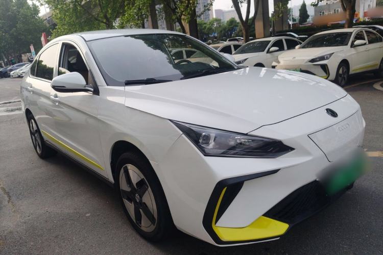 Used Dongfeng Aeolus E70 2023 Revised PRO Smart Drive Version
