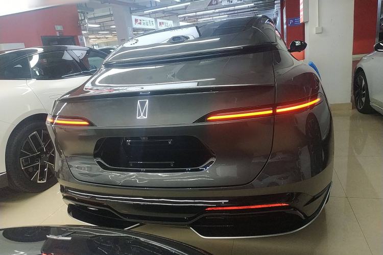 Used Avatr 06 2025 Max All-Electric Version