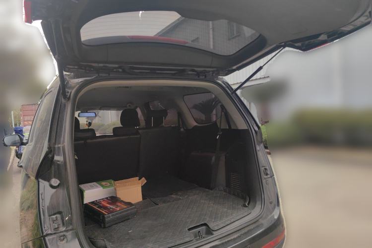 Used Baojun 730 2019 1.5L Manual Fashion Model 7-seater National V
