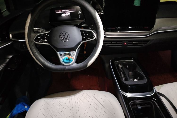 Used Volkswagen ID.4 CROZZ 2025 Pure Edition Steering Wheel