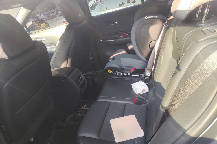 Used Cadillac XT4 2018 28T Two-Wheel Drive Tech Version