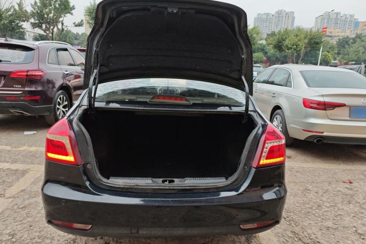 Used Geely Auto Diamond 2016 1.5L Manual Elite Version China IV Standard