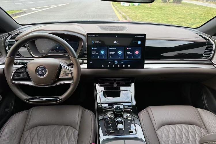 Used BYD Han 2022 DM-i 121KM Prestige Model