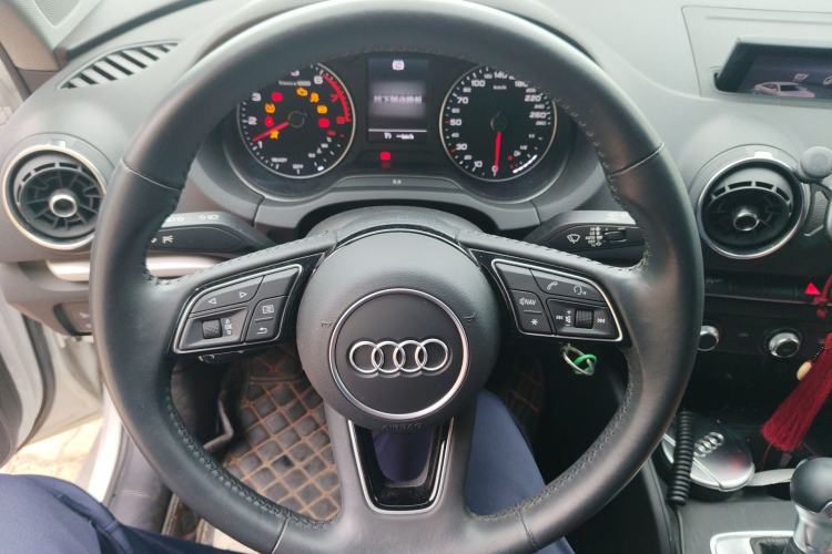 Used Audi A3 2020 Limousine 35 TFSI Ambition China VI Steering Wheel