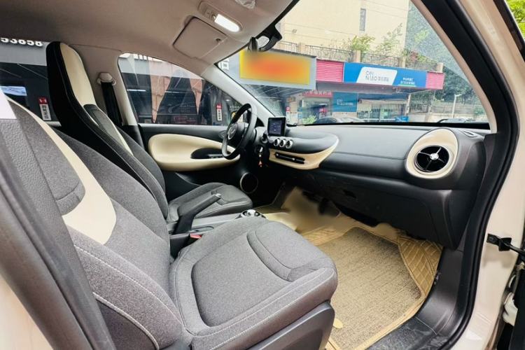 Used Wuling Bingo 2024 203km Light Edition Interior 2