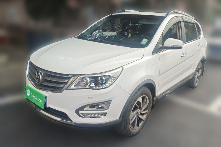 Used Baojun 560 2015 1.8L manual luxury version