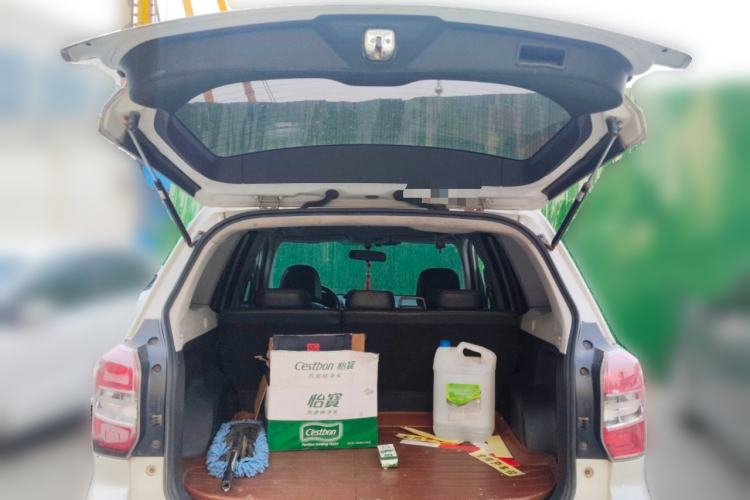 Used Subaru Forester 2013 2.5i Automatic Luxury Edition Trunk