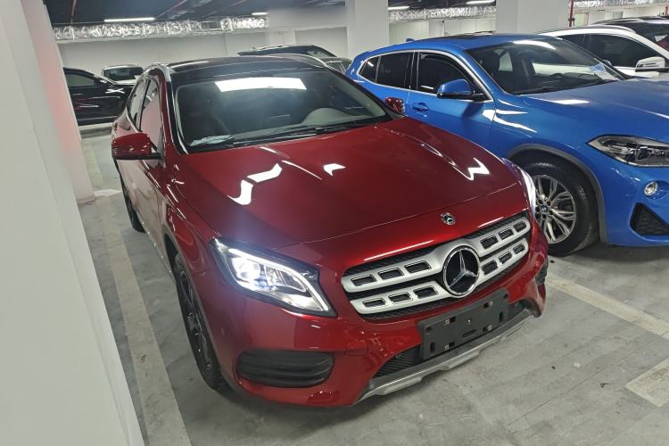 Used Mercedes-Benz GLA 2019 GLA 200 Fashion Model Front Right 45 Deg