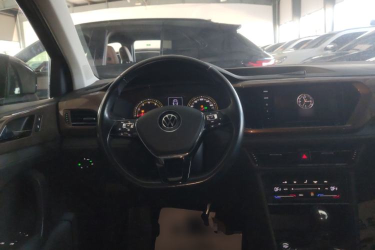 Used Volkswagen Tharu 2021 280TSI Two-Wheel Drive Comfort Edition
