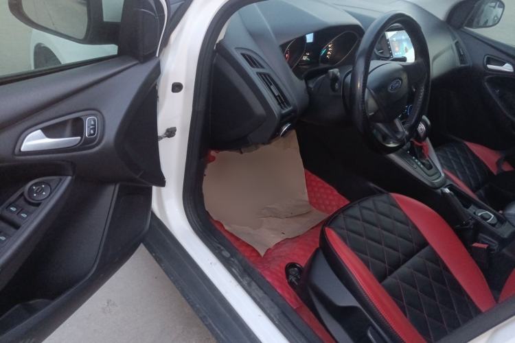 Used Ford Focus 2015 Hatchback 1.6L Automatic Comfort Model Driver Seat
