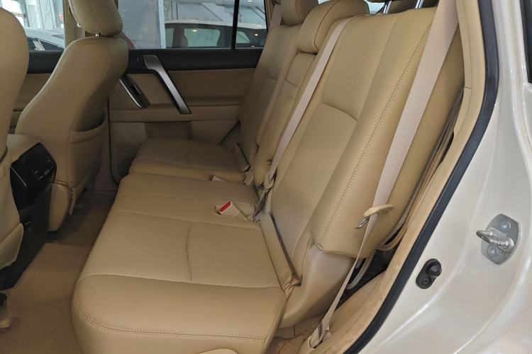 Used Toyota Prado 2014 2.7L Middle East Version Parallel Import