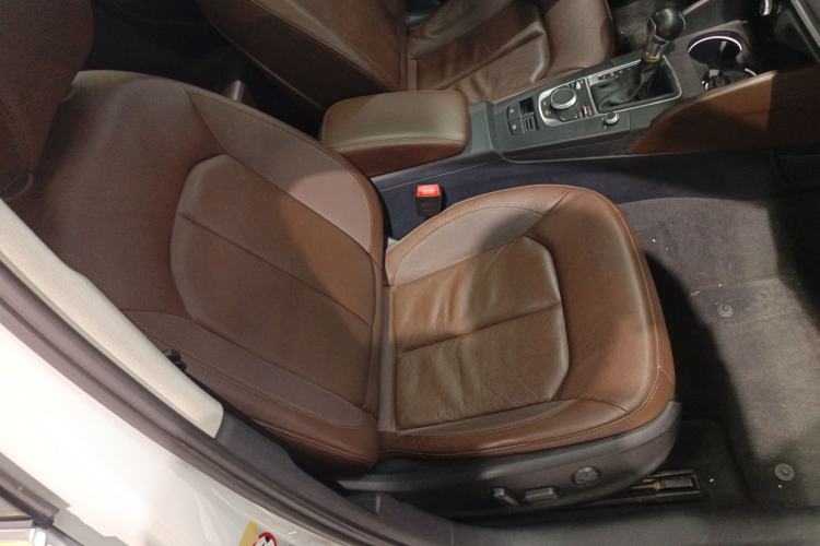 Used Audi A3 2014 Limousine 35 TFSI Automatic Comfort Model
