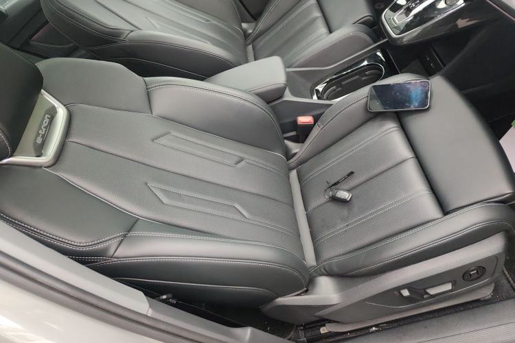 Used Audi Q4 e-tron 2024 40 e-tron Boundary Edition Right Front Seat