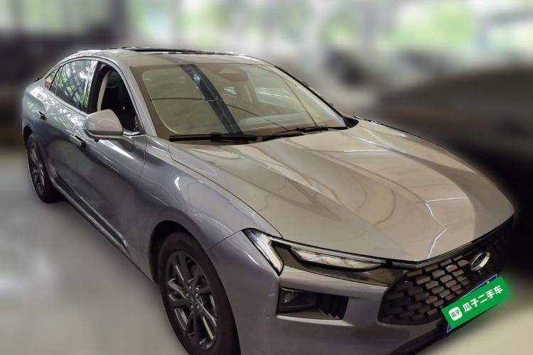 Used Ford Mondeo 2025 2.0T EcoBoost Luxury Version Front Right 45 Deg