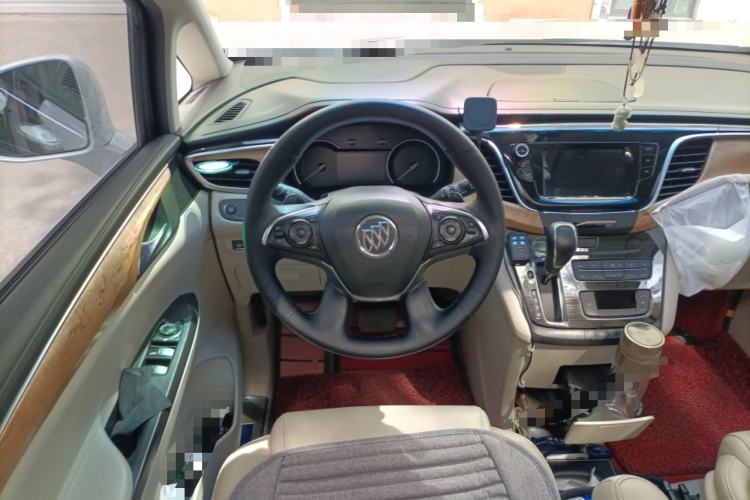 Used Buick GL8 2017 ES 28T Comfort Model China V Standard Steering Wheel