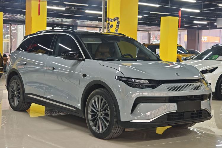 Used Leapmotor C11 2024 Range-Extended 300 Luxury Edition