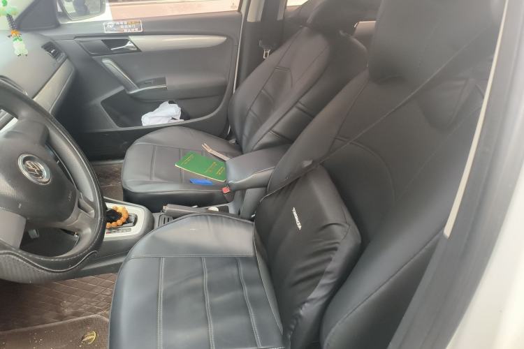 Used Volkswagen Lavida 2013 Revised Classic 1.6L Automatic Fashion Edition
