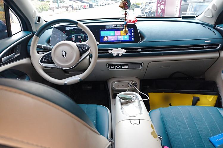 Used ORA Good Cat 2023 401 km Standard Range Premium Version Lithium Iron Phosphate
