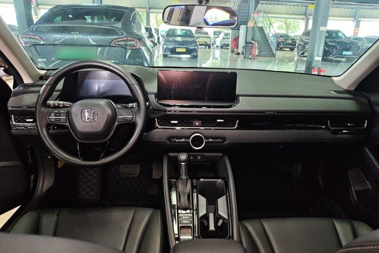 Used Honda Inspire 2025 260TURBO Elegant Edition
