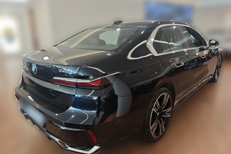 Used BMW 7 Series 2023 Restyled 740Li Luxury Edition M Sport Package Rear Right 45 Deg