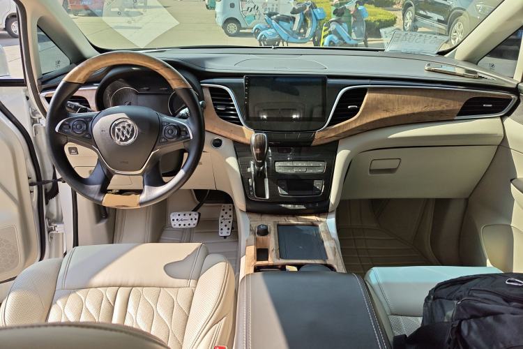 Used Buick GL8 2018 ES 28T Comfort Model China VI Standard