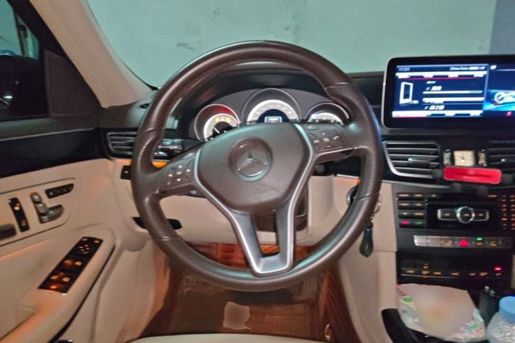 Used Mercedes-Benz E-Class 2014 E 260 L Sport Edition Steering Wheel