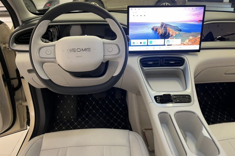 Used Geely Galaxy Geome 2025 310km Dream Edition Interior 2