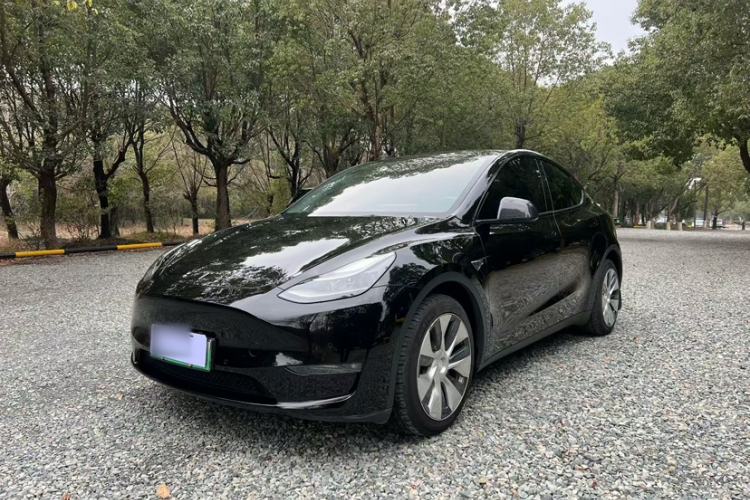 Used Tesla Model Y 2021 Long-Range All-Wheel-Drive Version